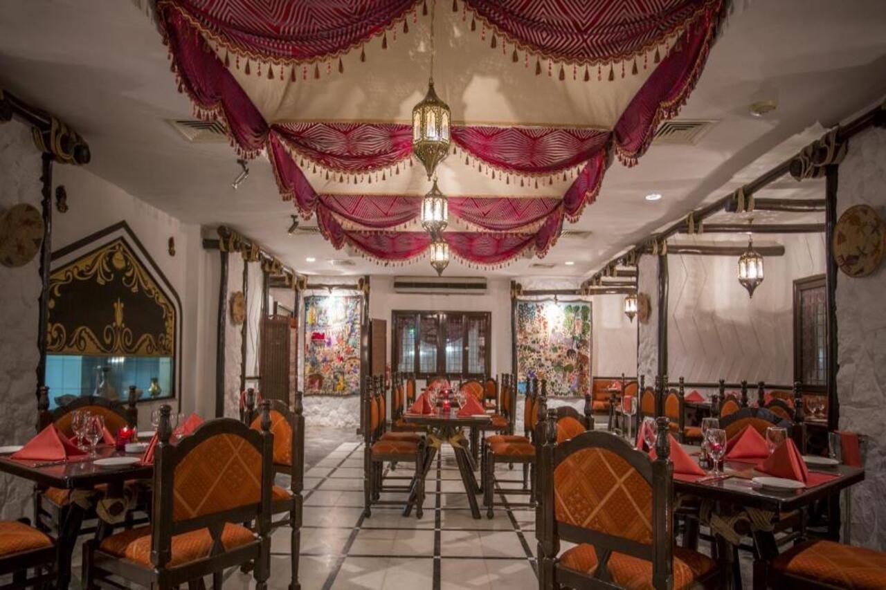 Danat Al Ain Resort Luaran gambar The interior of the restaurant