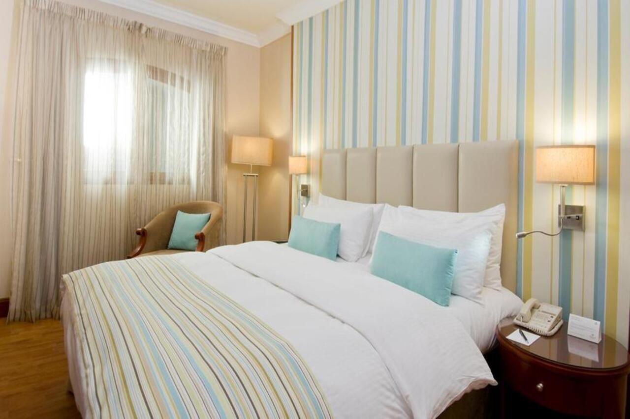 Danat Al Ain Resort Luaran gambar A bedroom