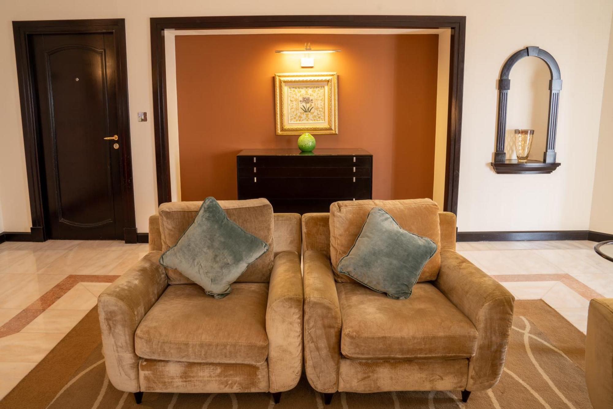 Danat Al Ain Resort Luaran gambar A sofa