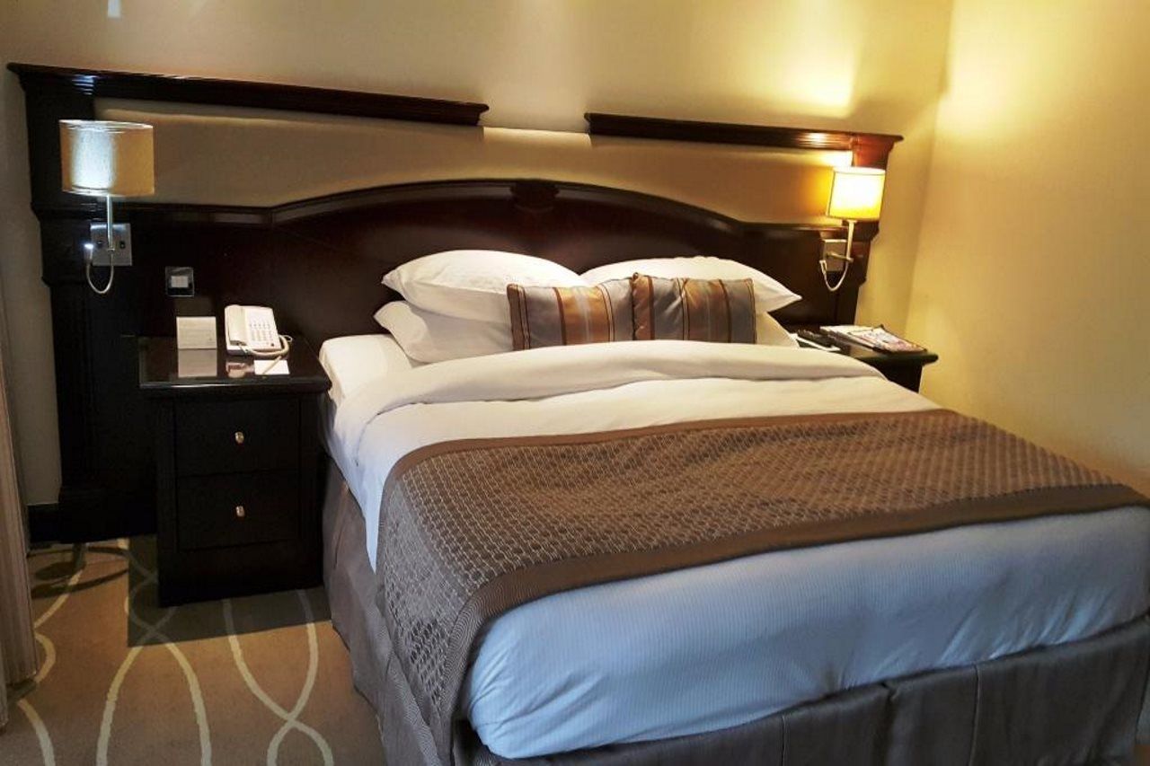 Danat Al Ain Resort Luaran gambar A room at the hotel