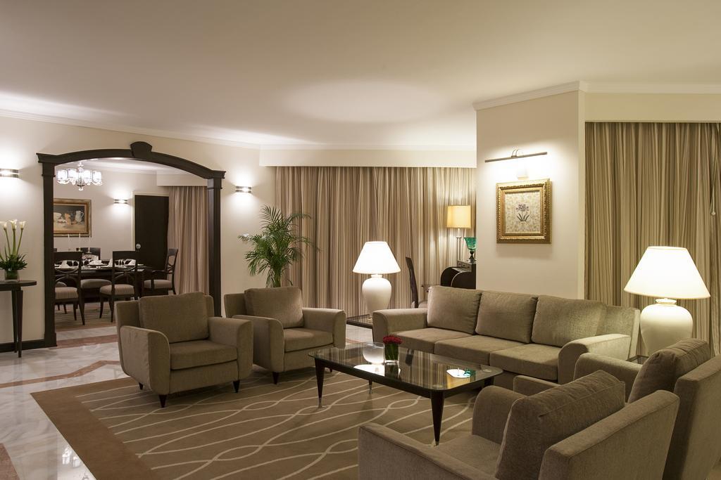 Danat Al Ain Resort Luaran gambar A living room