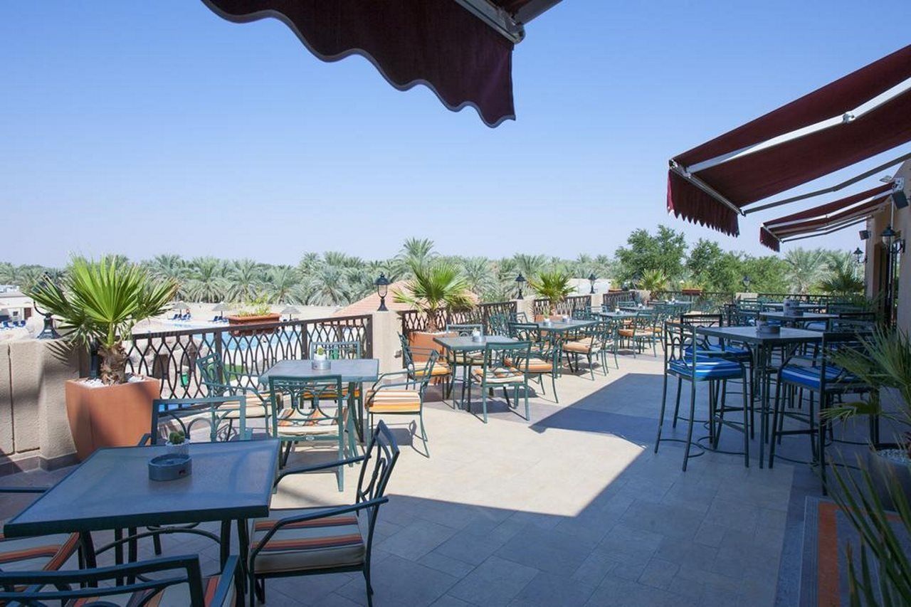 Danat Al Ain Resort Luaran gambar Rooftop bar in Cairo
