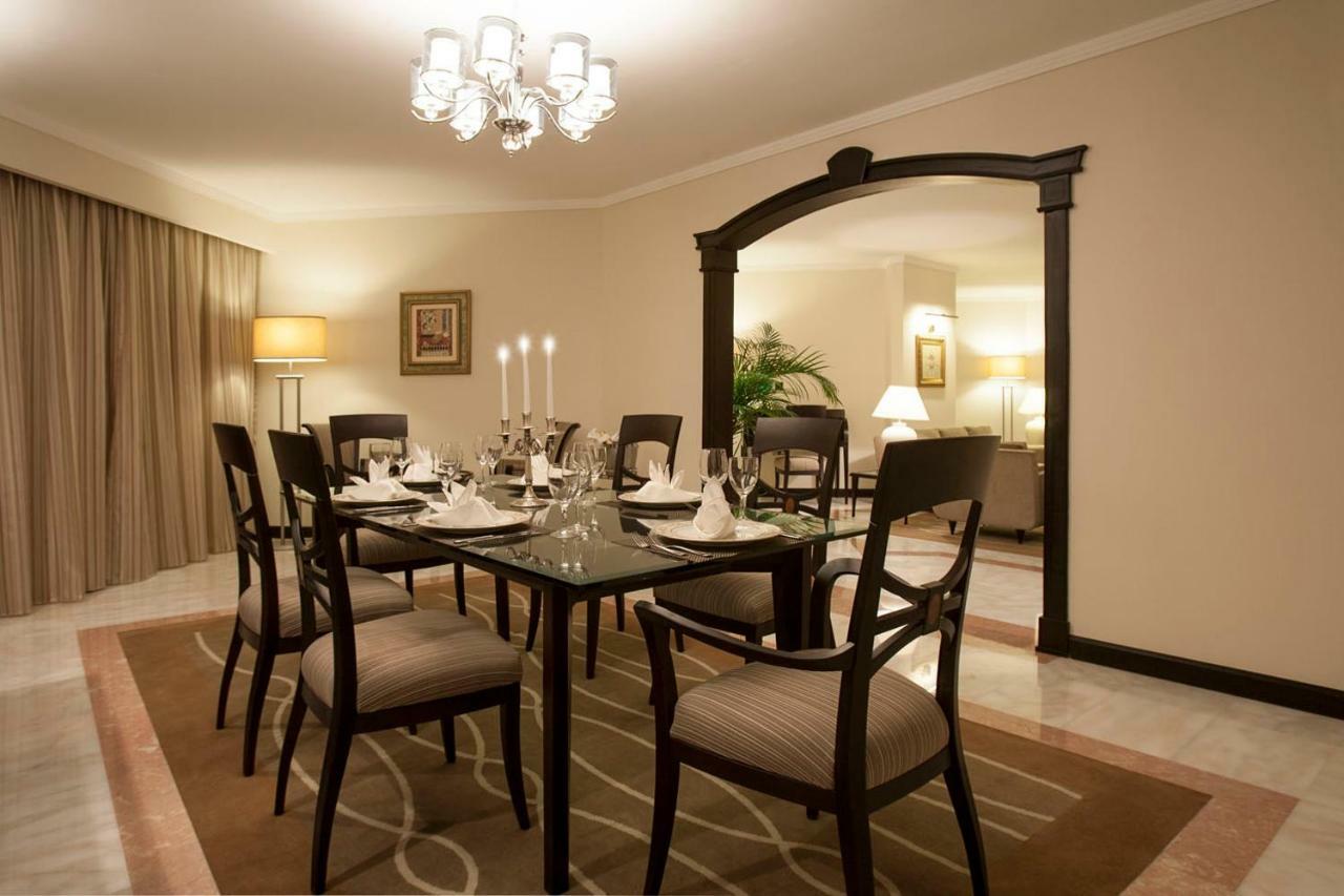 Danat Al Ain Resort Luaran gambar A dining room